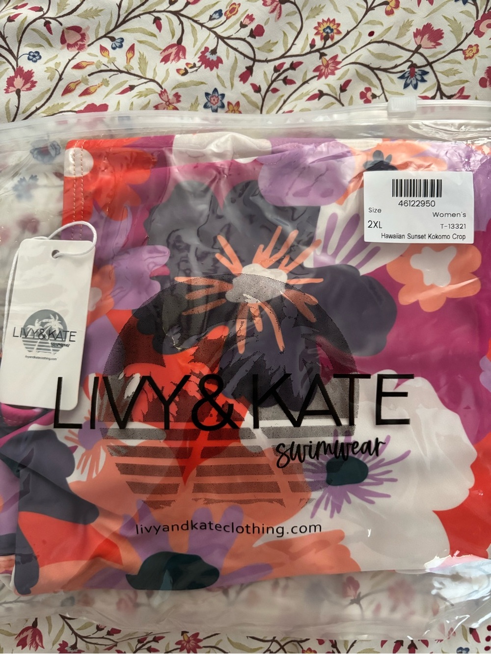 LIVY & KATE 2XL Hawaiian sunset Kokomo crop